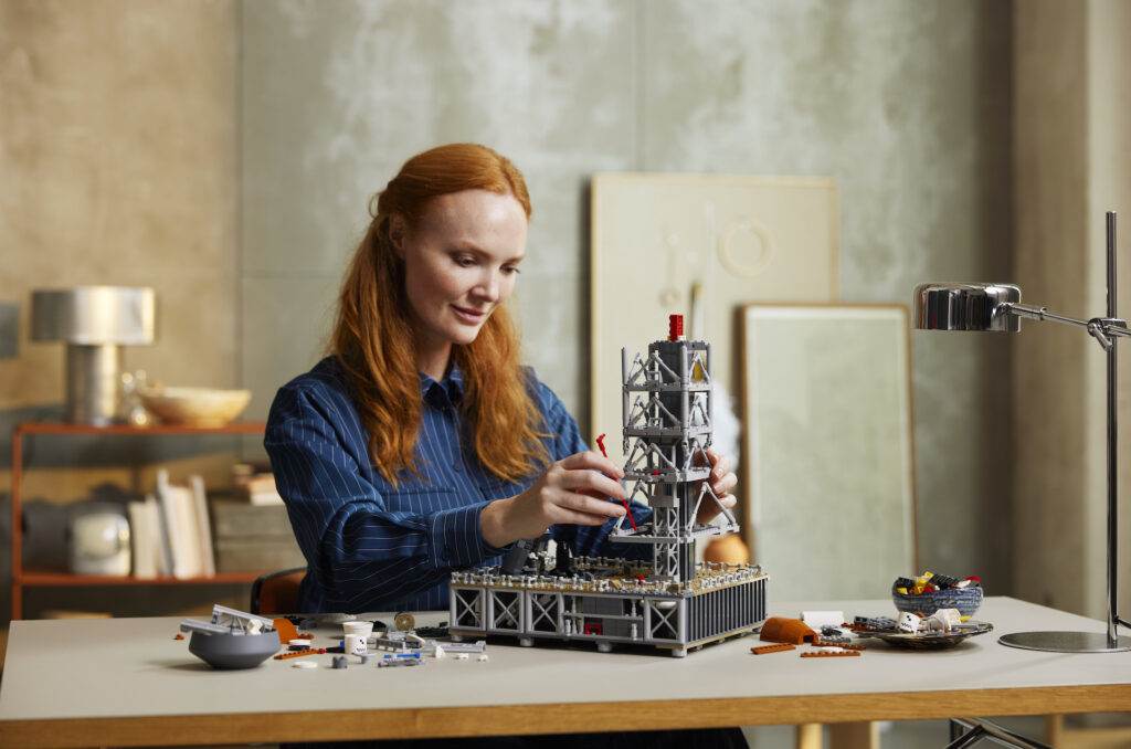 LEGO Icons 10341 NASA Artemis Space Launch system