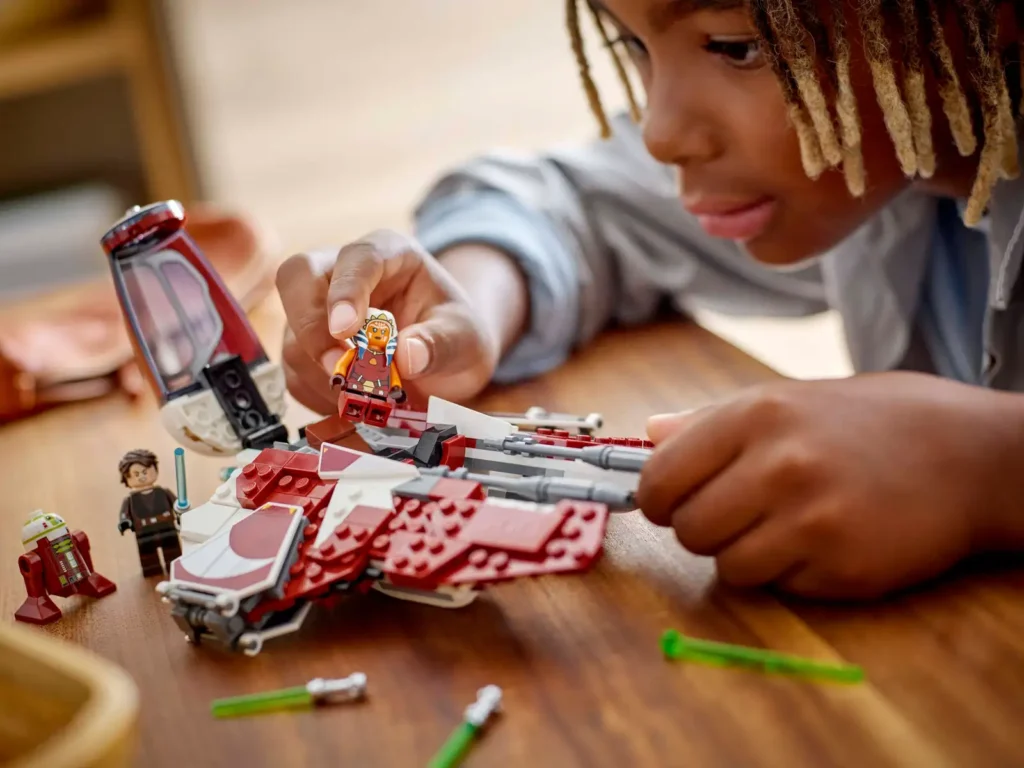 LEGO Star Wars 75401 Ahsoka a Jediská stíhačka Interceptor