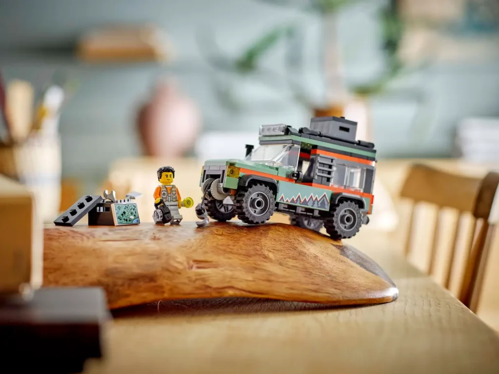 LEGO City 60447 Terénne horské nákladné auto 4x4