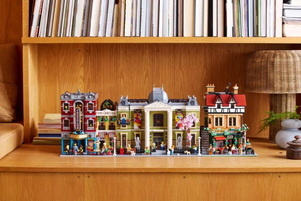 LEGO Icons 10350 Dom na roku v tudorovskom štýle
