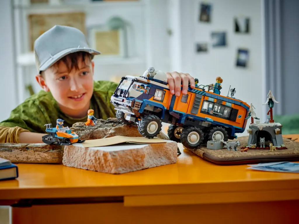 LEGO City 60471 Nákladné auto s laboratóriom pre prieskumníkov Arktídy