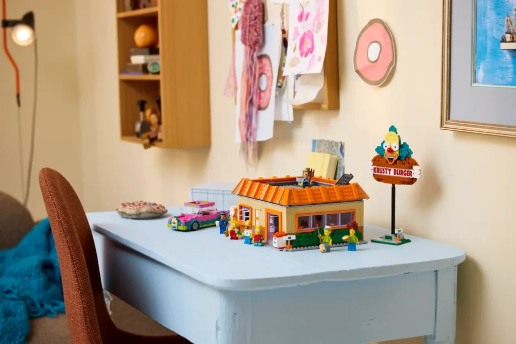 LEGO Icons 10352 The Simpsons: Krusty Burger
