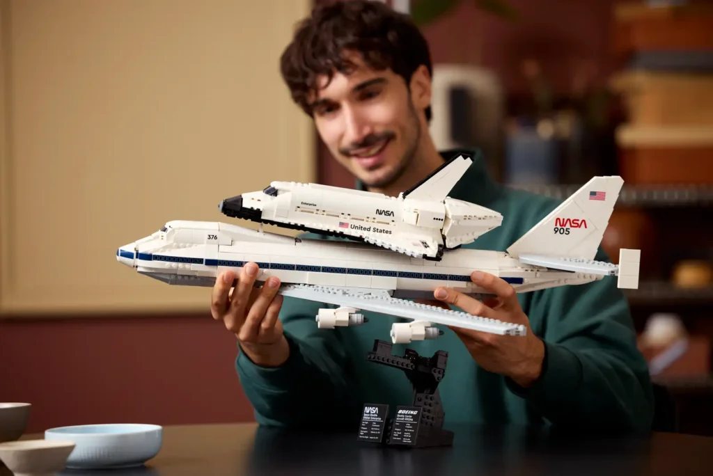 LEGO Icons 10360 Lietadlo na prepravu raketoplánu