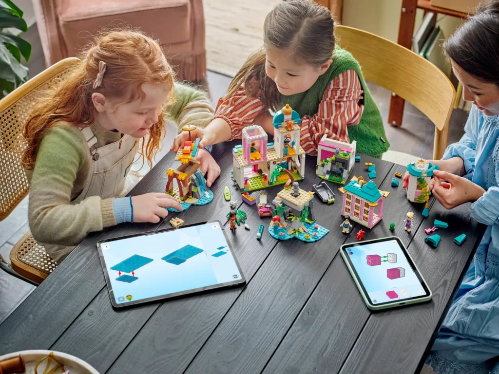 LEGO® Disney 43267 Hrad princezien a kráľovskí domácí miláčikovia