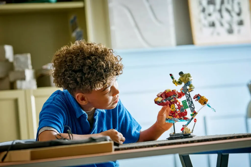 LEGO Marvel 76343 Epický súboj: Hulkbuster vs. Hulk