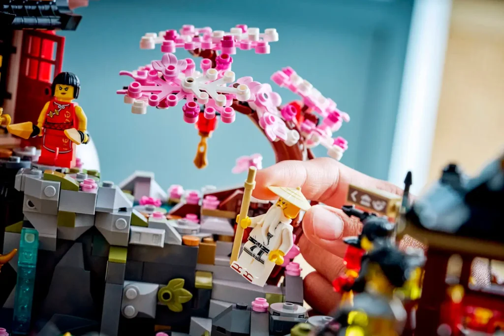 LEGO® NINJAGO 71861 Staré mesto: 15 rokov NINJAGO