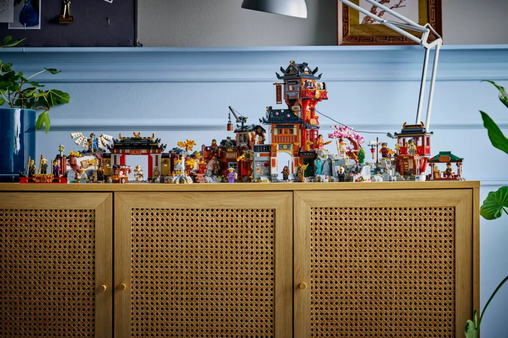 LEGO® NINJAGO 71861 Staré mesto: 15 rokov NINJAGO