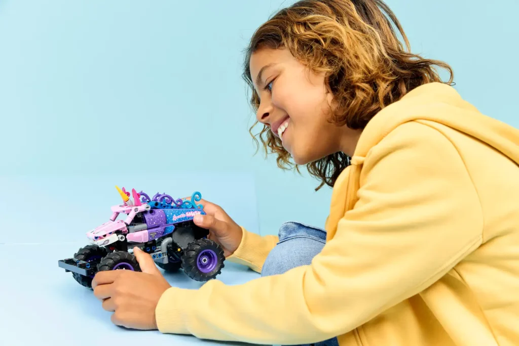 LEGO Technic 42220 Monster Jam Sparkle Smash s naťahovacím motorom