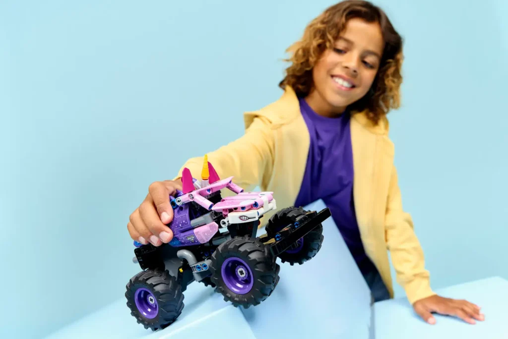 LEGO Technic 42220 Monster Jam Sparkle Smash s naťahovacím motorom