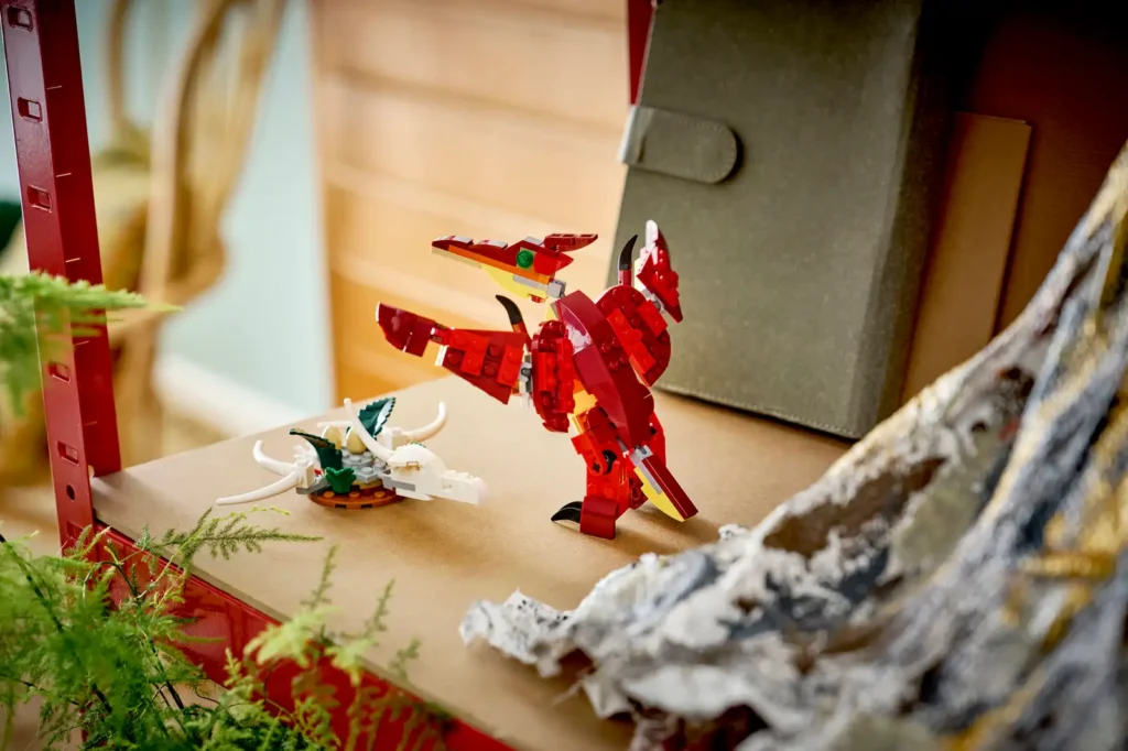 LEGO Creator 3v1 31379 Divoký dinosaurus