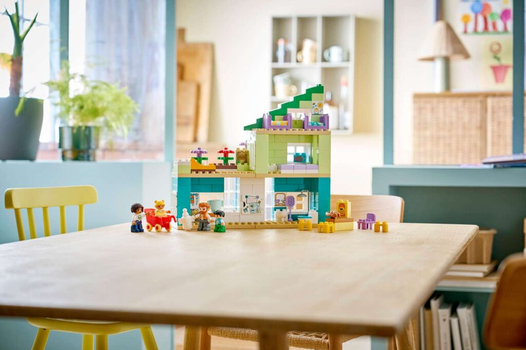 LEGO Duplo 10470 Moderný rodinný dom 3 v 1 s figúrkami
