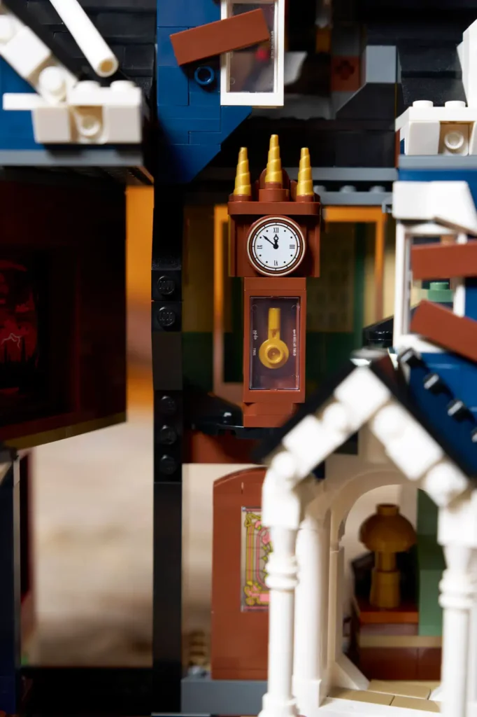 LEGO® Icons 11370 Stranger Things: Dom Creelovcov