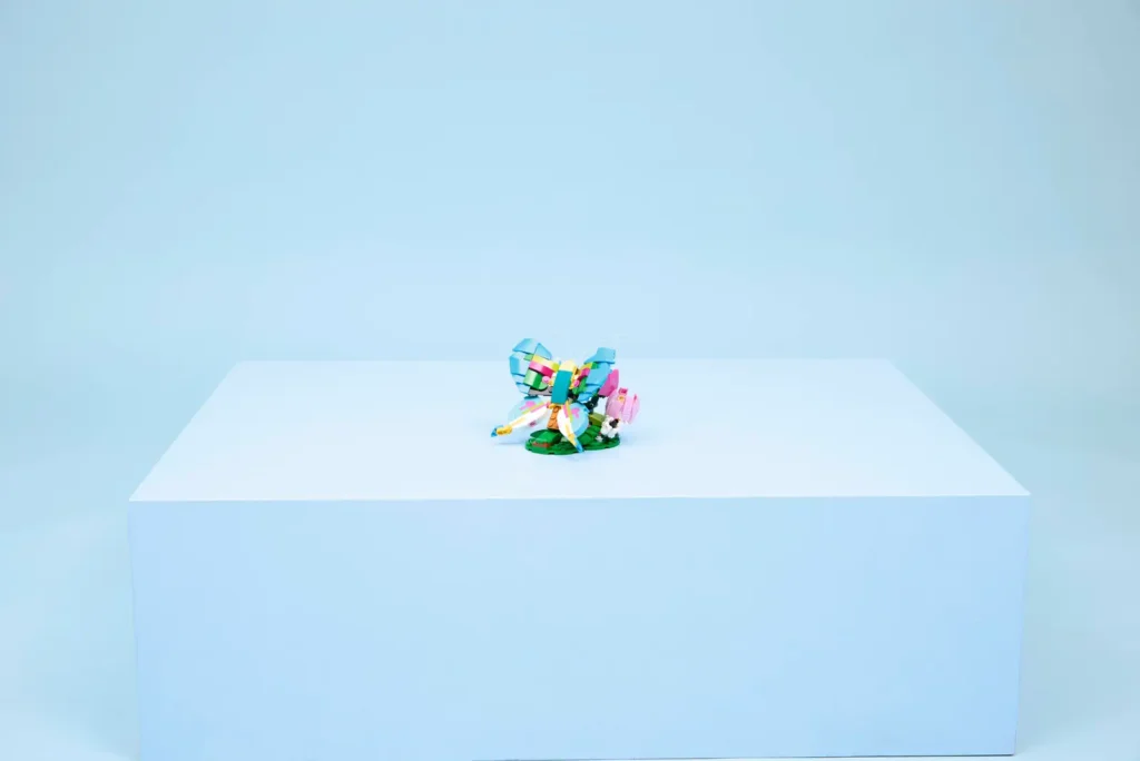 LEGO Creator 3v1 31384 Divoké zvieratá: Farebný kolibrík