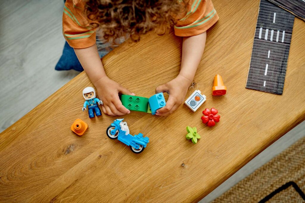 LEGO Duplo 10471 Modrá policajná motorka