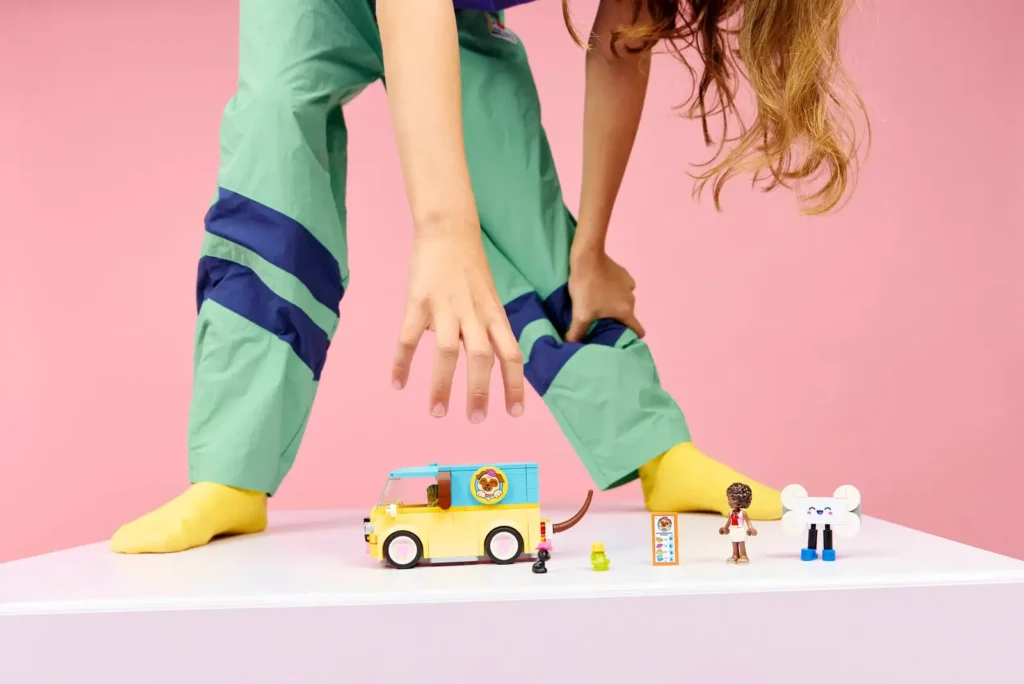 LEGO Friends 42678 Dodávka s doplnkami pre maznáčikov