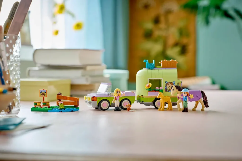 LEGO Friends 42695 Príves s koňom a žriebätkom