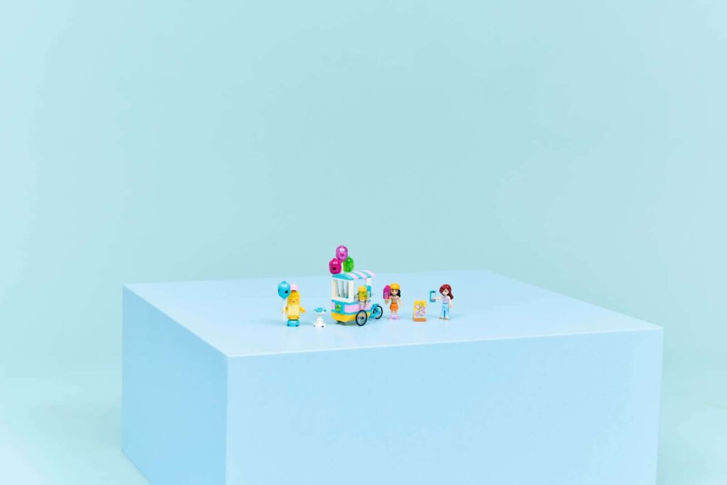 LEGO Friends 42692 Stánok so zmrzlinou a balónmi