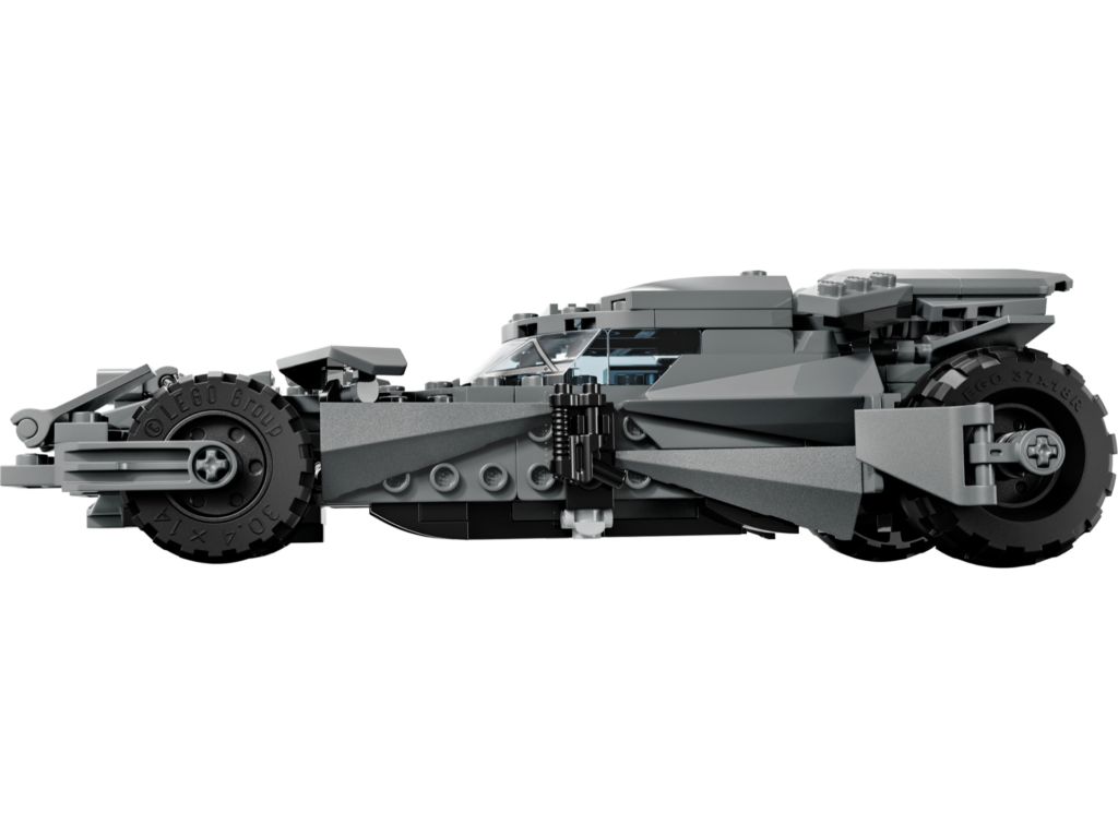 LEGO® Batman 76331 Batman vs. Superman Batmobil