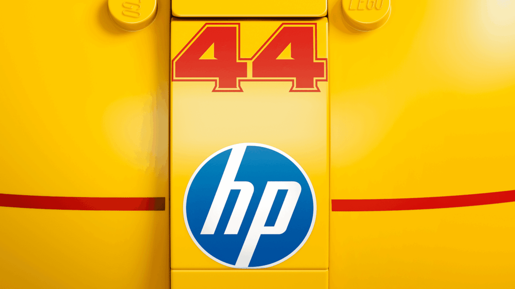 LEGO Editions 43022 Prilba Lewis Hamilton zo Scuderia Ferrari HP