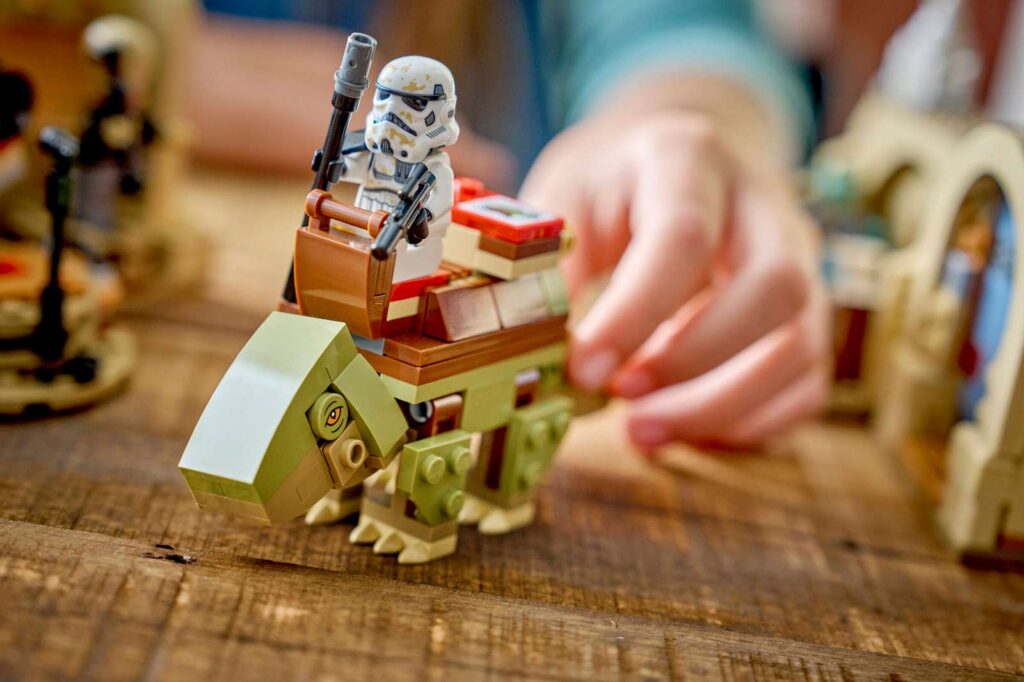LEGO Star Wars 75425 SMART Play: Kantína Mos Eisley