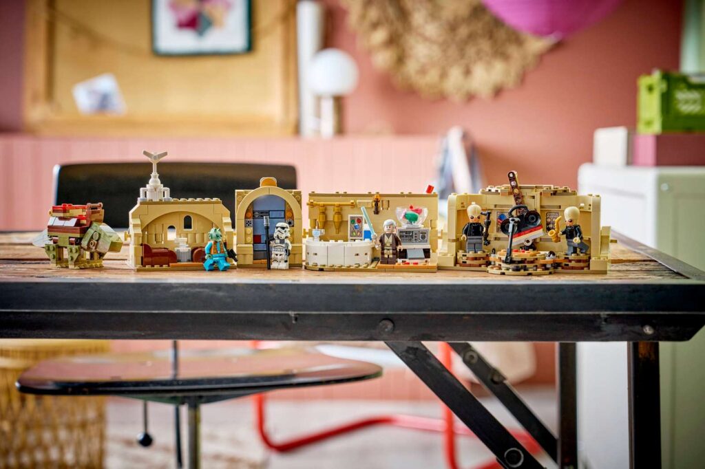 LEGO Star Wars 75425 SMART Play: Kantína Mos Eisley