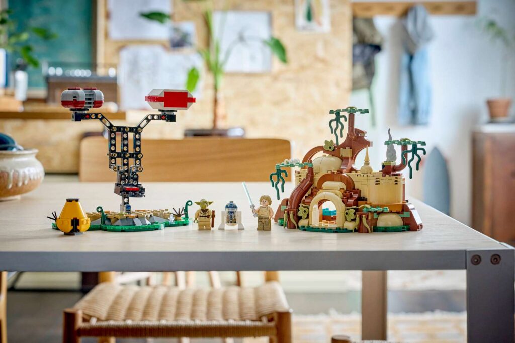 LEGO Star Wars 75422 SMART Play: Yodova chatrč a výcvik Jediov