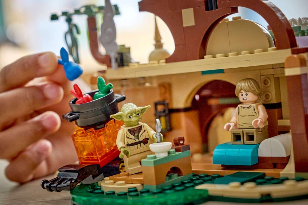 LEGO Star Wars 75422 SMART Play: Yodova chatrč a výcvik Jediov