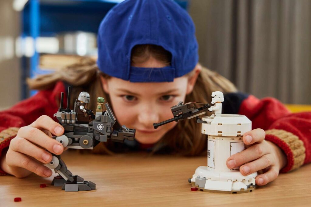 LEGO® Star Wars 75444 Útok AT-RT