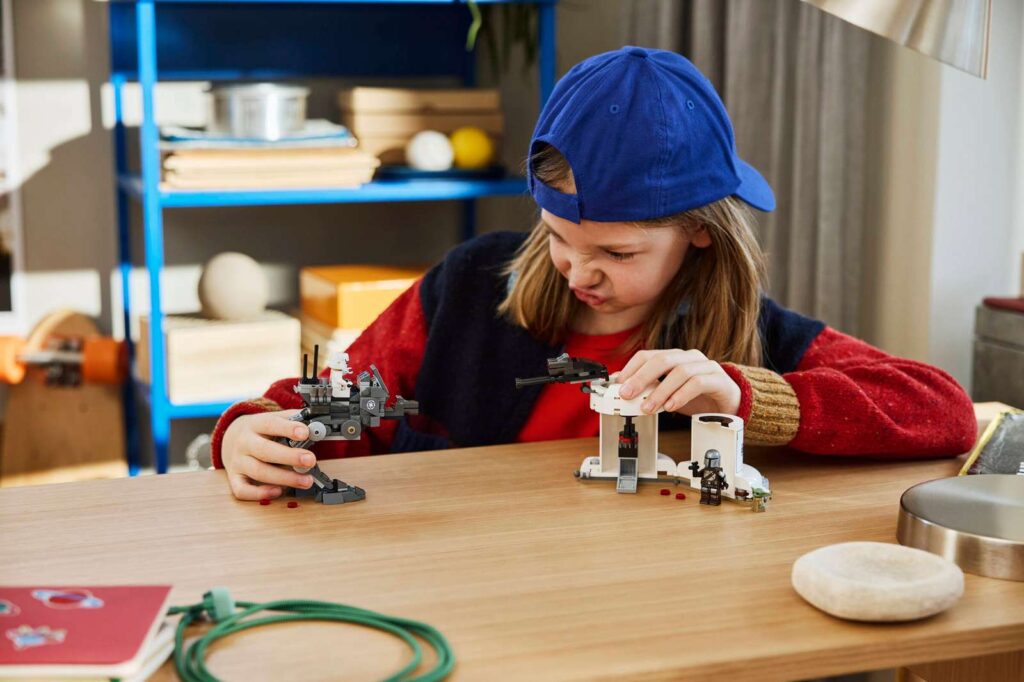 LEGO® Star Wars 75444 Útok AT-RT