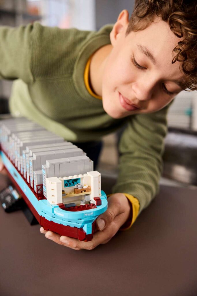 LEGO 40955 Dvojpalivové kontajnerové plavidlo Maersk