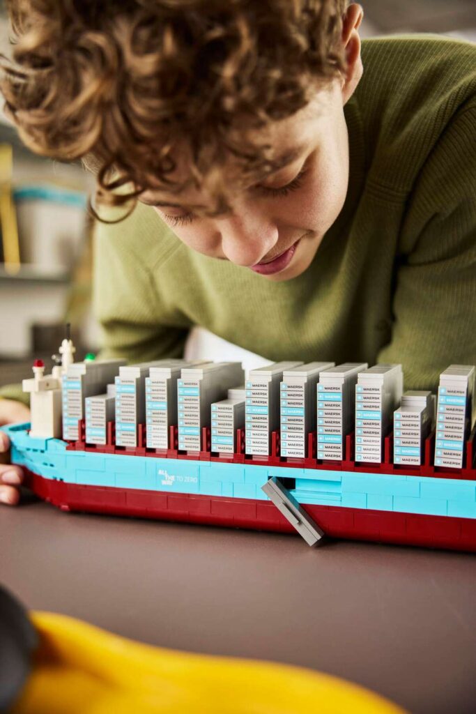 LEGO 40955 Dvojpalivové kontajnerové plavidlo Maersk