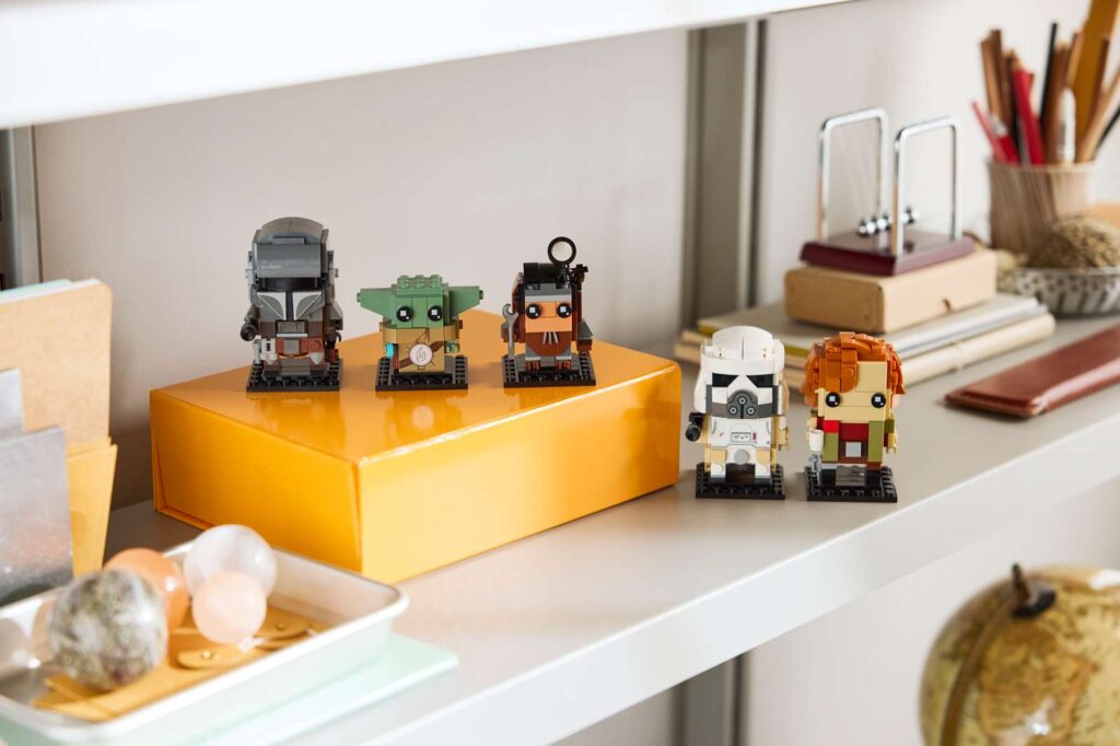 LEGO® Star Wars 40856 Mandalorian a Grogu: Spojenci a zloduchovia