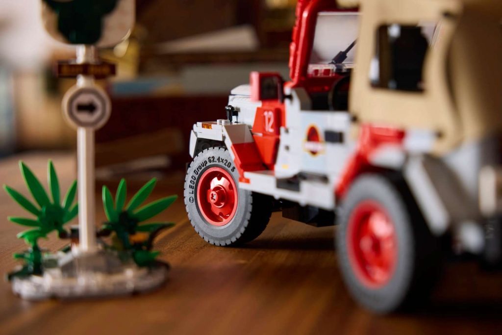 LEGO Jurský svet 77984 Jurassic Park Jeep Wrangler