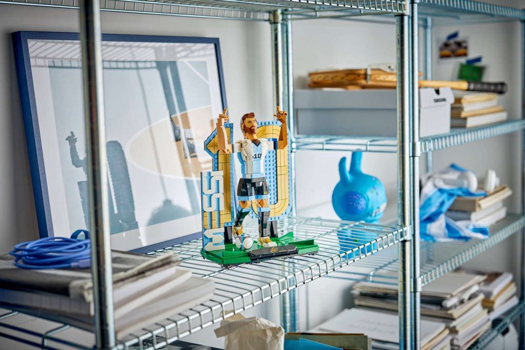 LEGO Editions 43015 Lionel Messi – Futbalová legenda