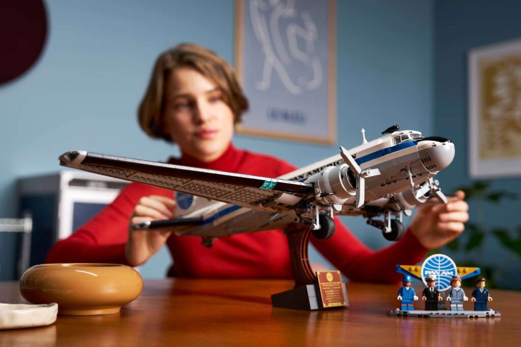 LEGO Icons 11378 Lietadlo Douglas DC-3 PAN AM