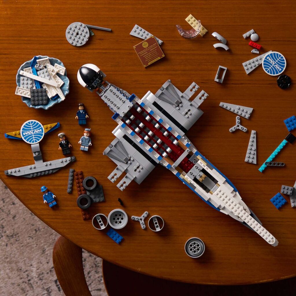 LEGO Icons 11378 Lietadlo Douglas DC-3 PAN AM