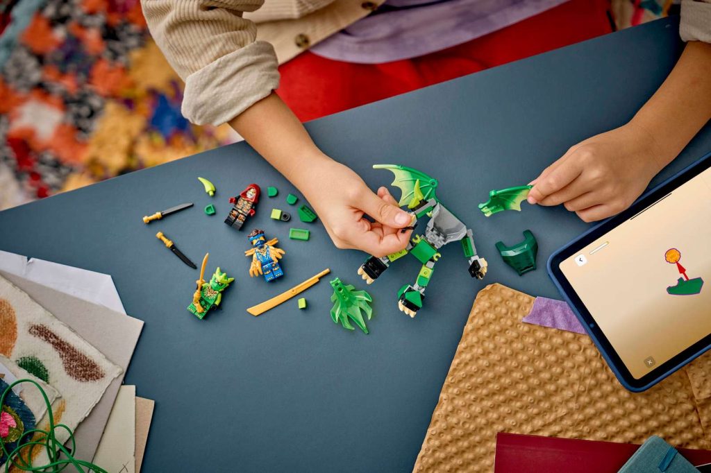LEGO Ninjago 71862 Bojový balíček: Lloydov dračí oblek