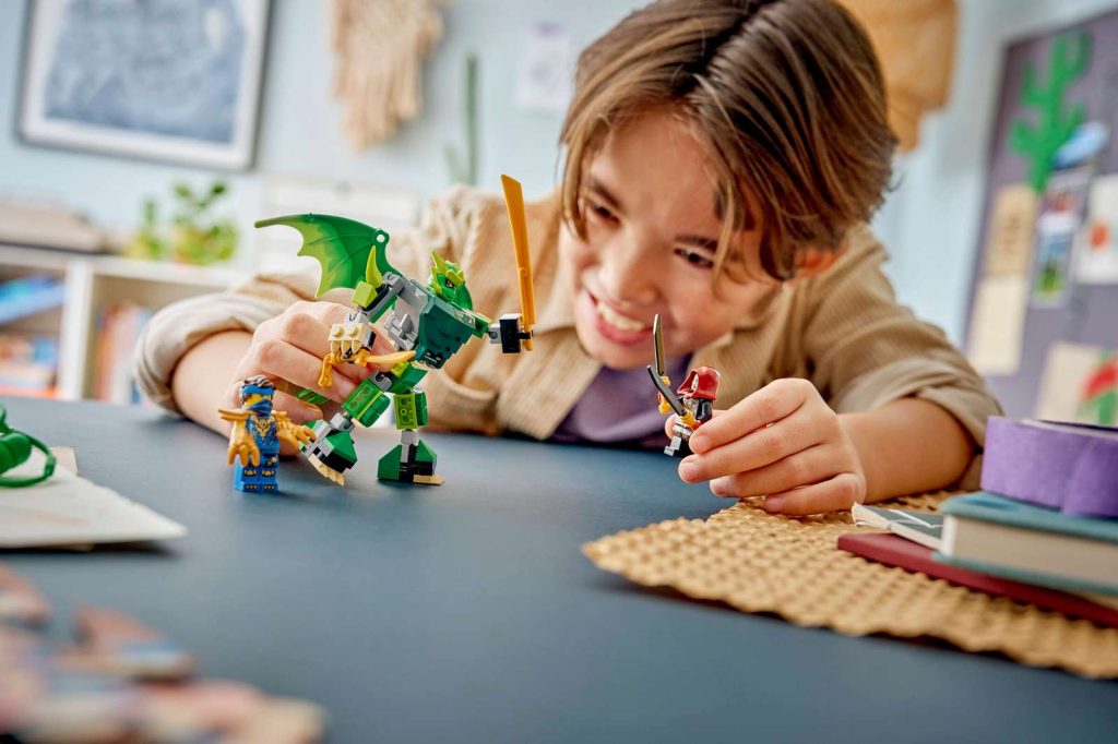 LEGO Ninjago 71862 Bojový balíček: Lloydov dračí oblek