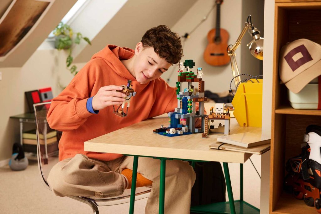 LEGO Minecraft 21597 Základňa Ghasta