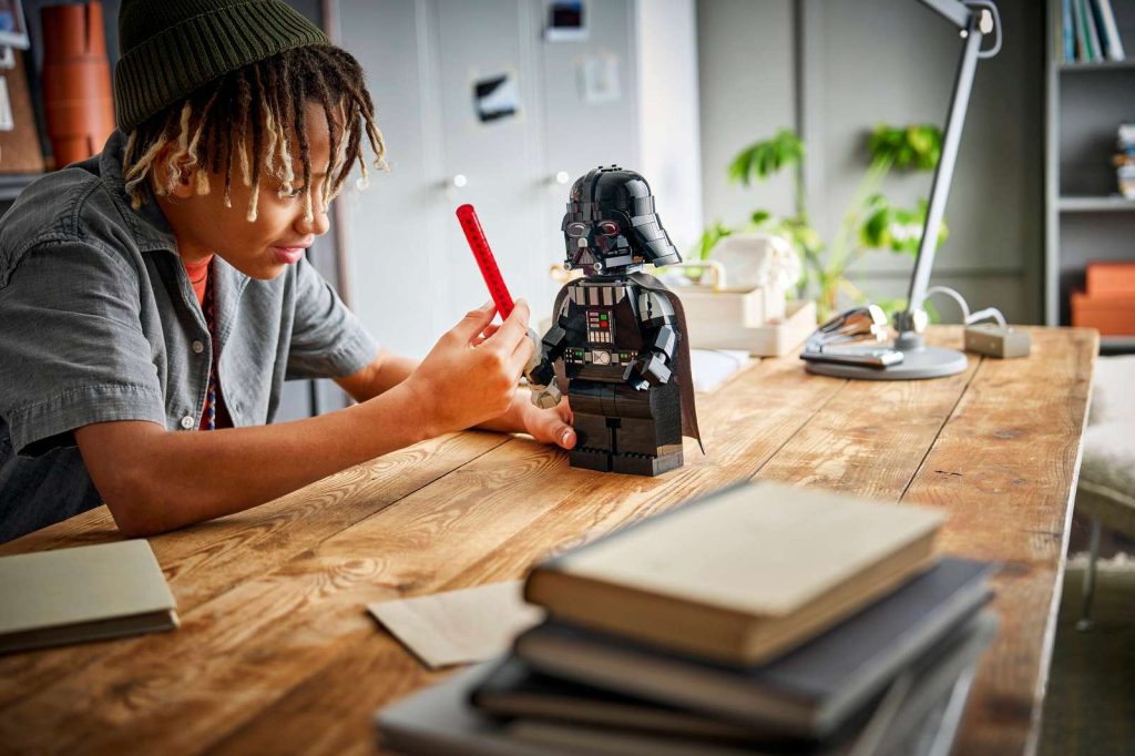 LEGO Star Wars 75461 Zväčšená minifigúrka Darth Vadera
