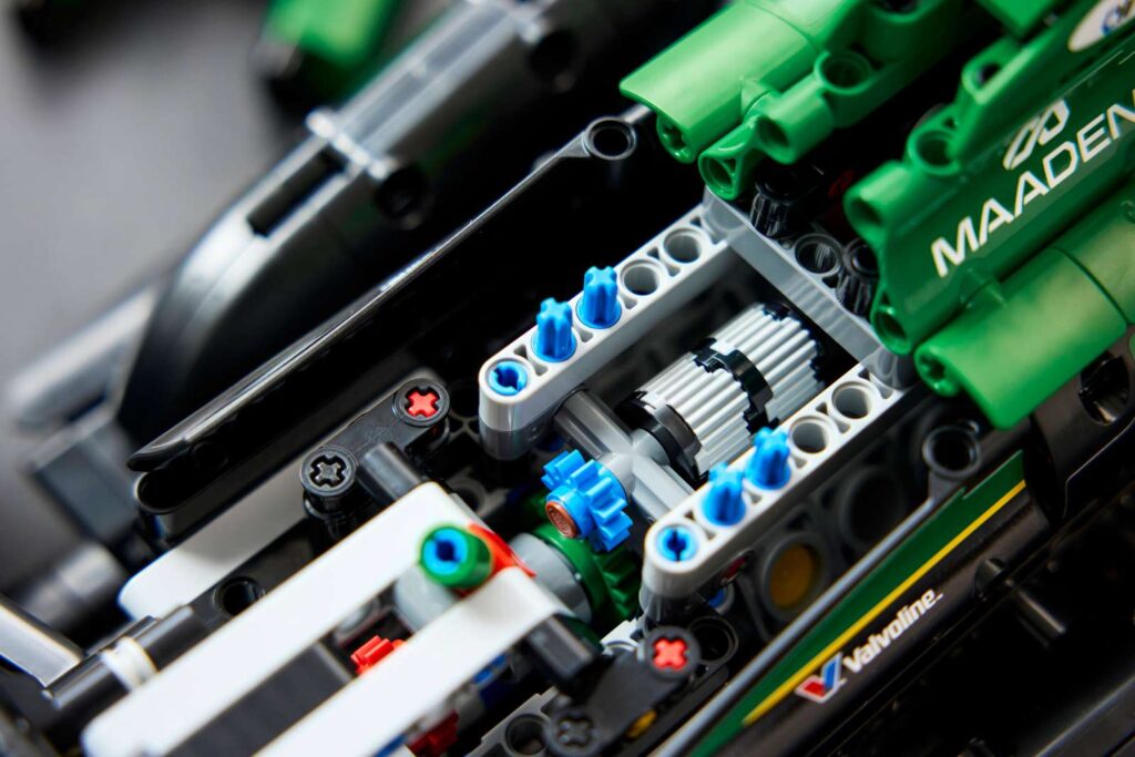 LEGO Technic 42240 Auto F1 Aston Martin Aramco AMR25