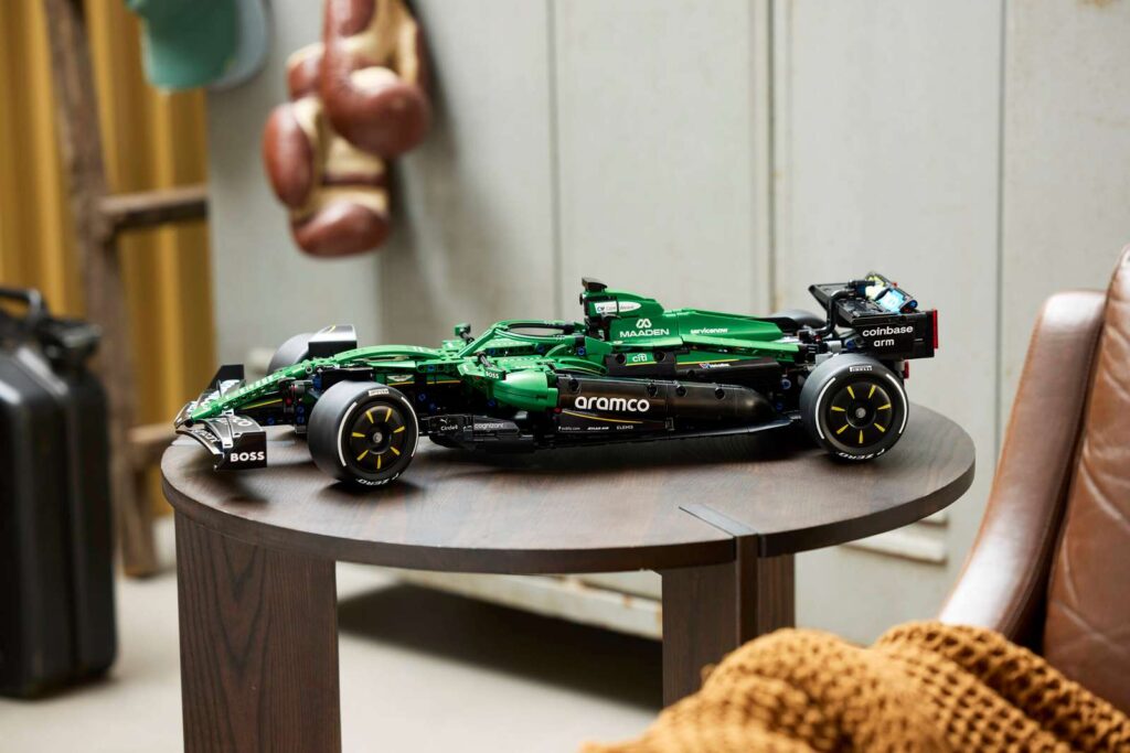 LEGO Technic 42240 Auto F1 Aston Martin Aramco AMR25