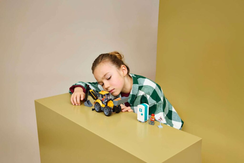 LEGO City 60480 Žltý nakladač s rýpadlom