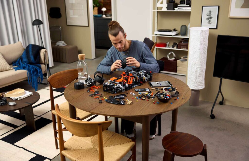 LEGO Technic 42232 Megacar Koenigsegg Sadair's Spear