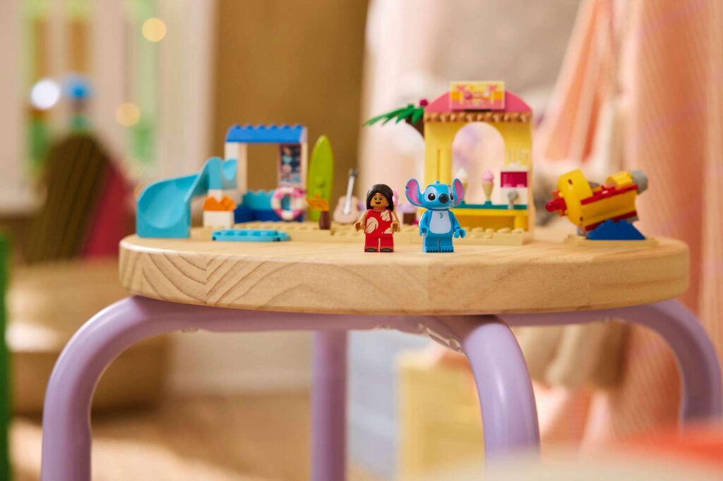 LEGO Disney 43280 Lilo a Stitch a zábava na pláži