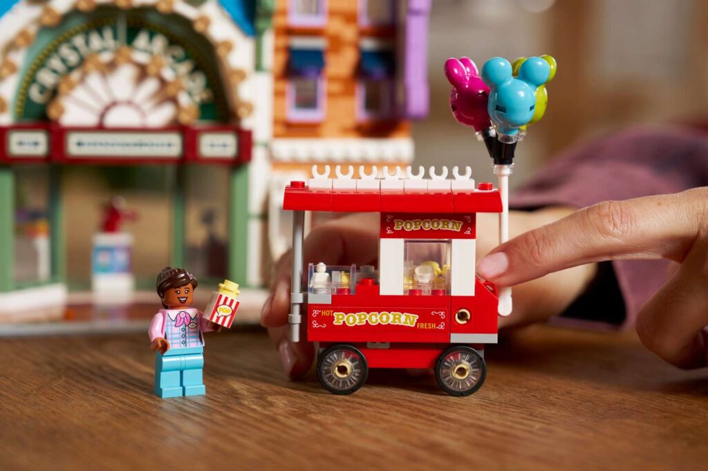 LEGO Disney 43302 Main Street, U.S.A.