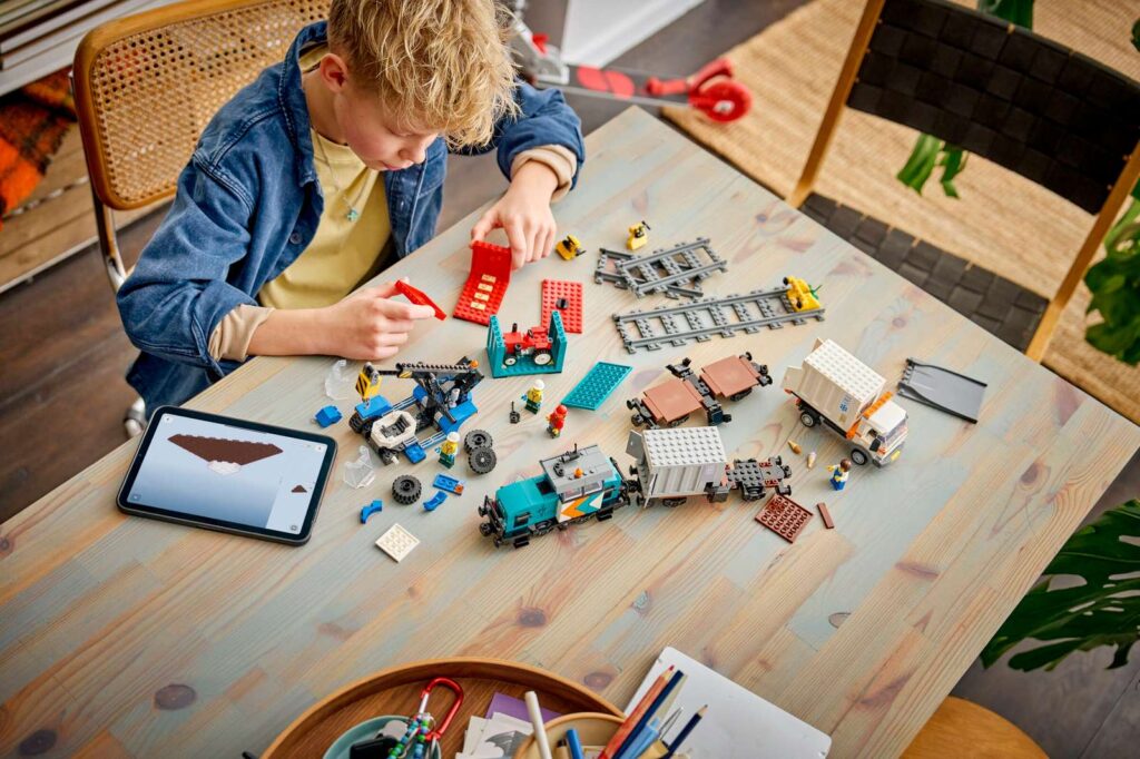LEGO City 60509 Prístavný nákladný vlak so žeriavom a nákladiakom