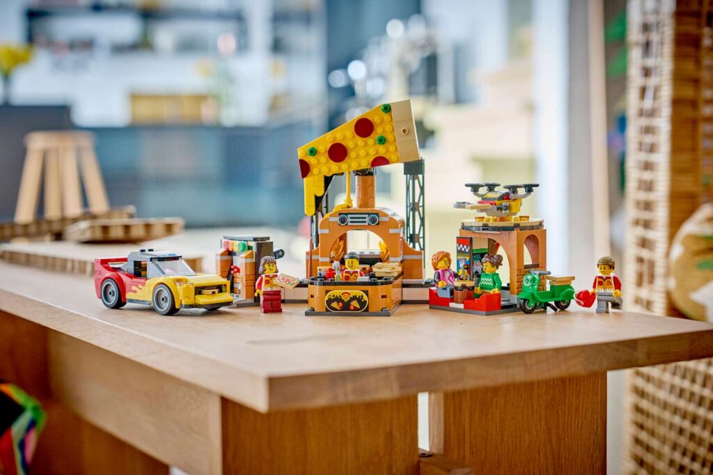 LEGO City 60496 Donáška pizze s vozidlami