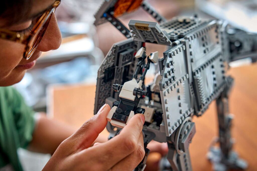 LEGO Star Wars 75454 AT-AT Imperiálneho pozostatku s INT-4