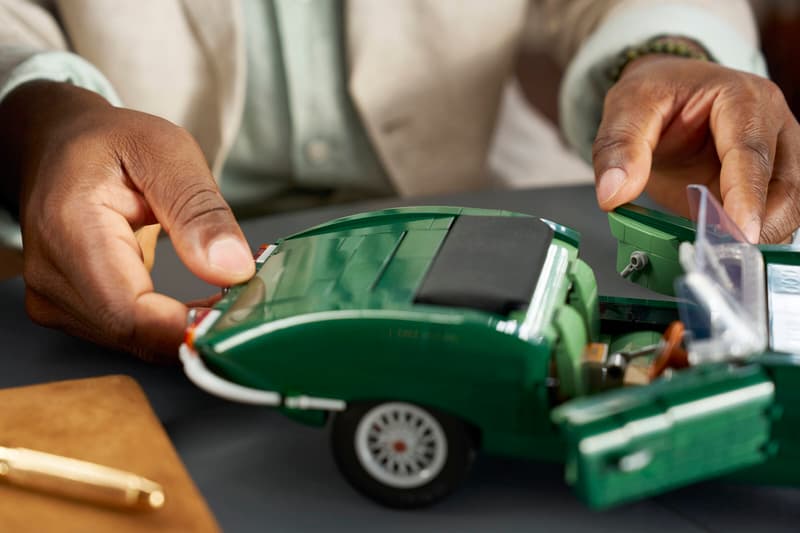 LEGO® Icons 11381 Jaguar E-Type
